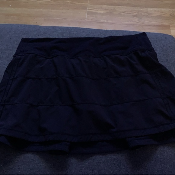 Two Lululemon skirts - Picture 5 of 6